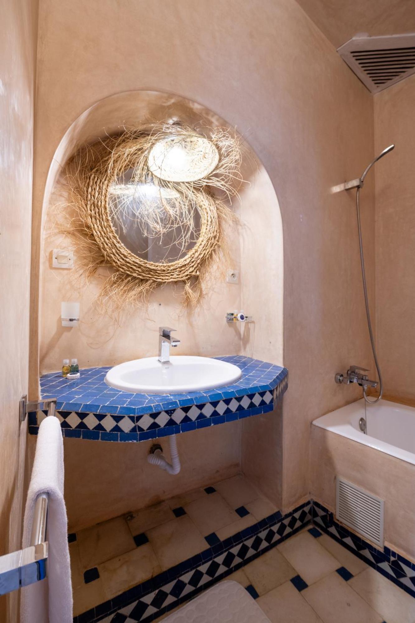 Riad Asilah 32 Екстер'єр фото